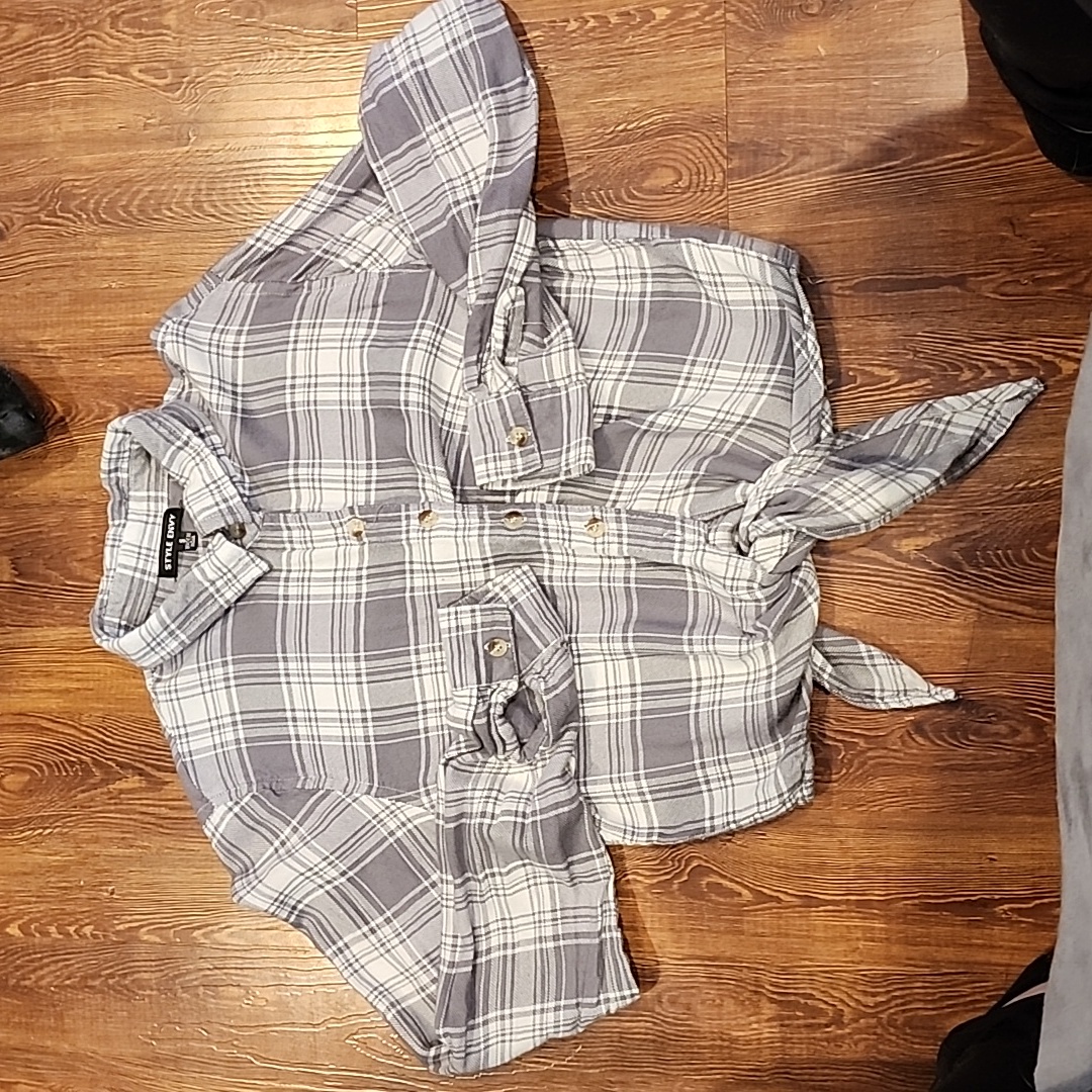 Plaid Cropped Button Down